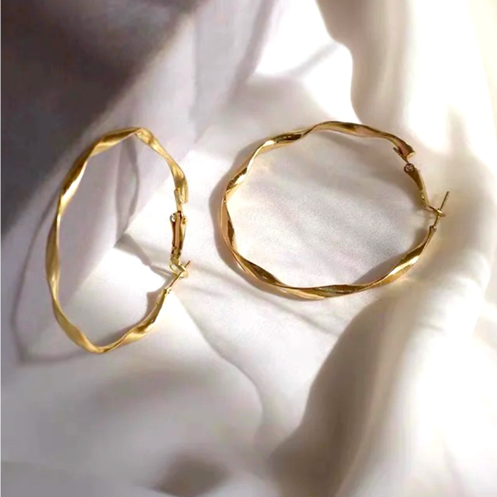 Wavy Earrings New